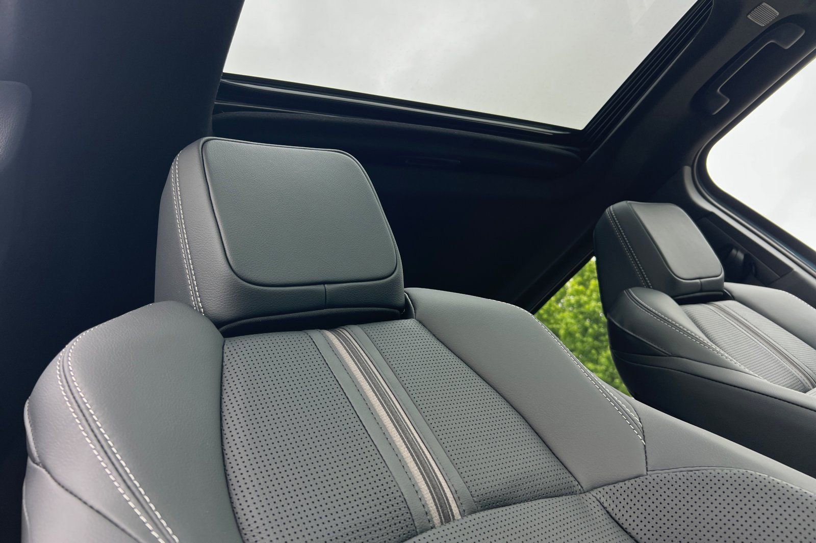 New 2026 Toyota 4Runner Limited AWD/4WD image 19