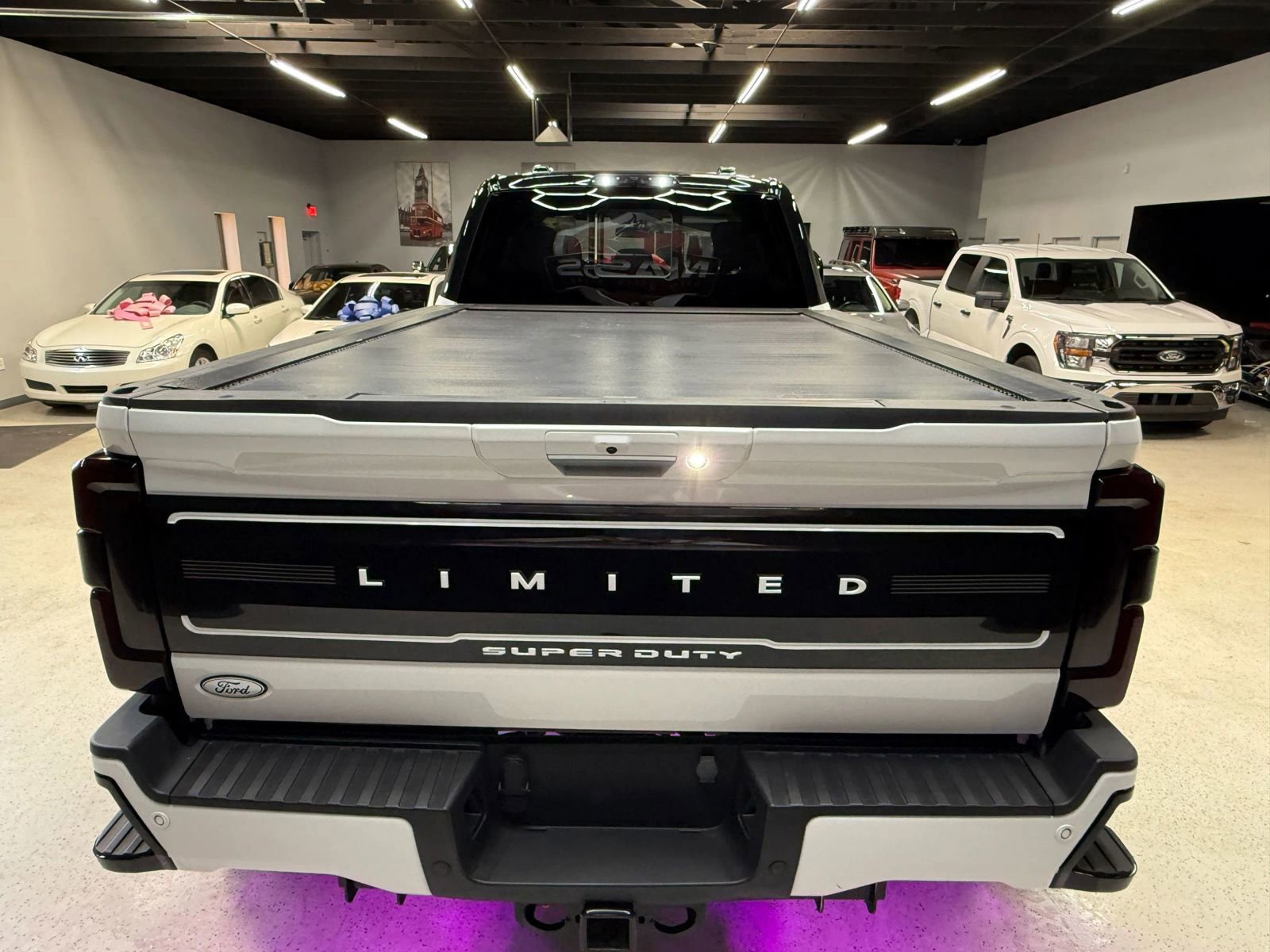 Used 2024 Ford F450 Limited w/ FX4 Off-Road Package image 45