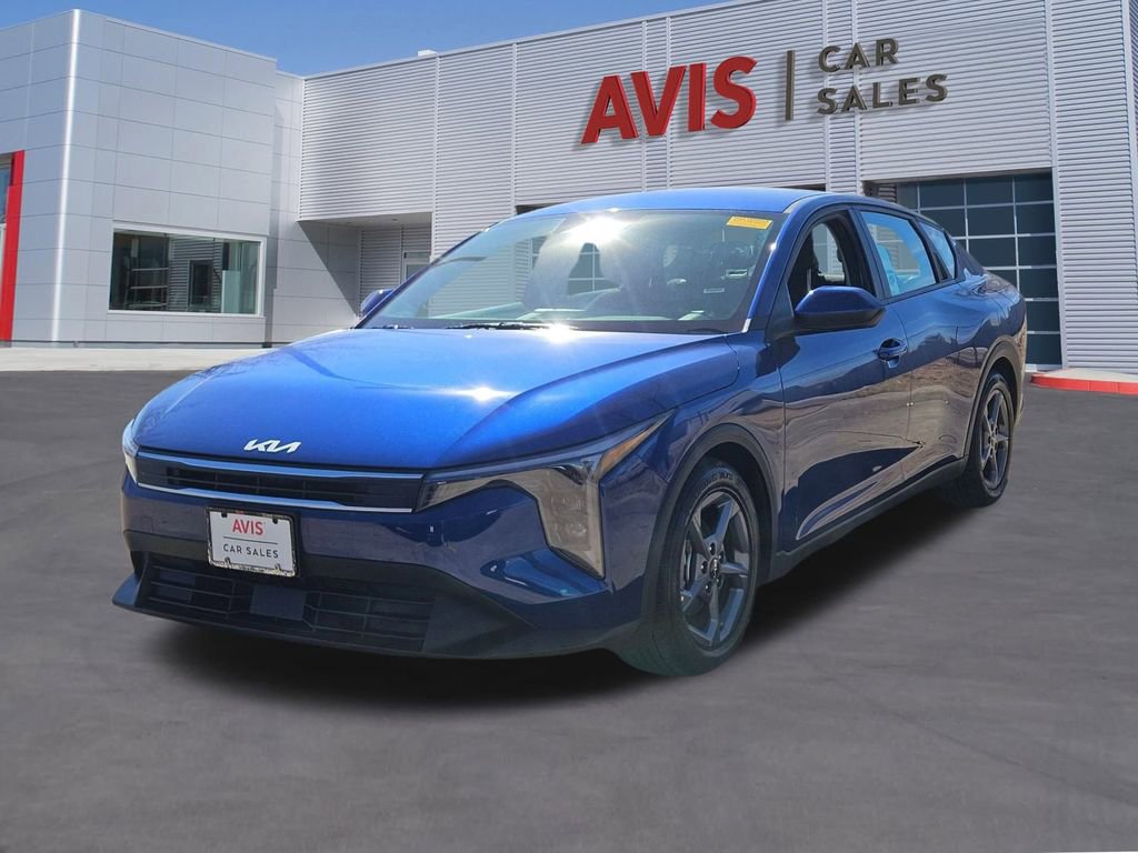 Used 2025 Kia K4 LXS image 1
