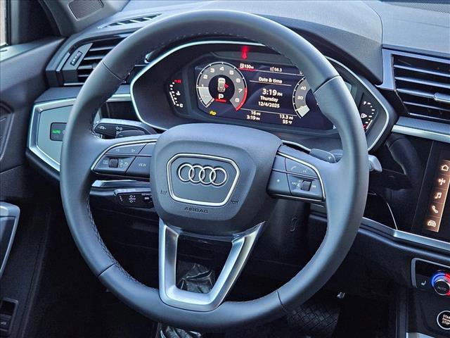 New 2025 Audi Q3 2.0T Premium image 11