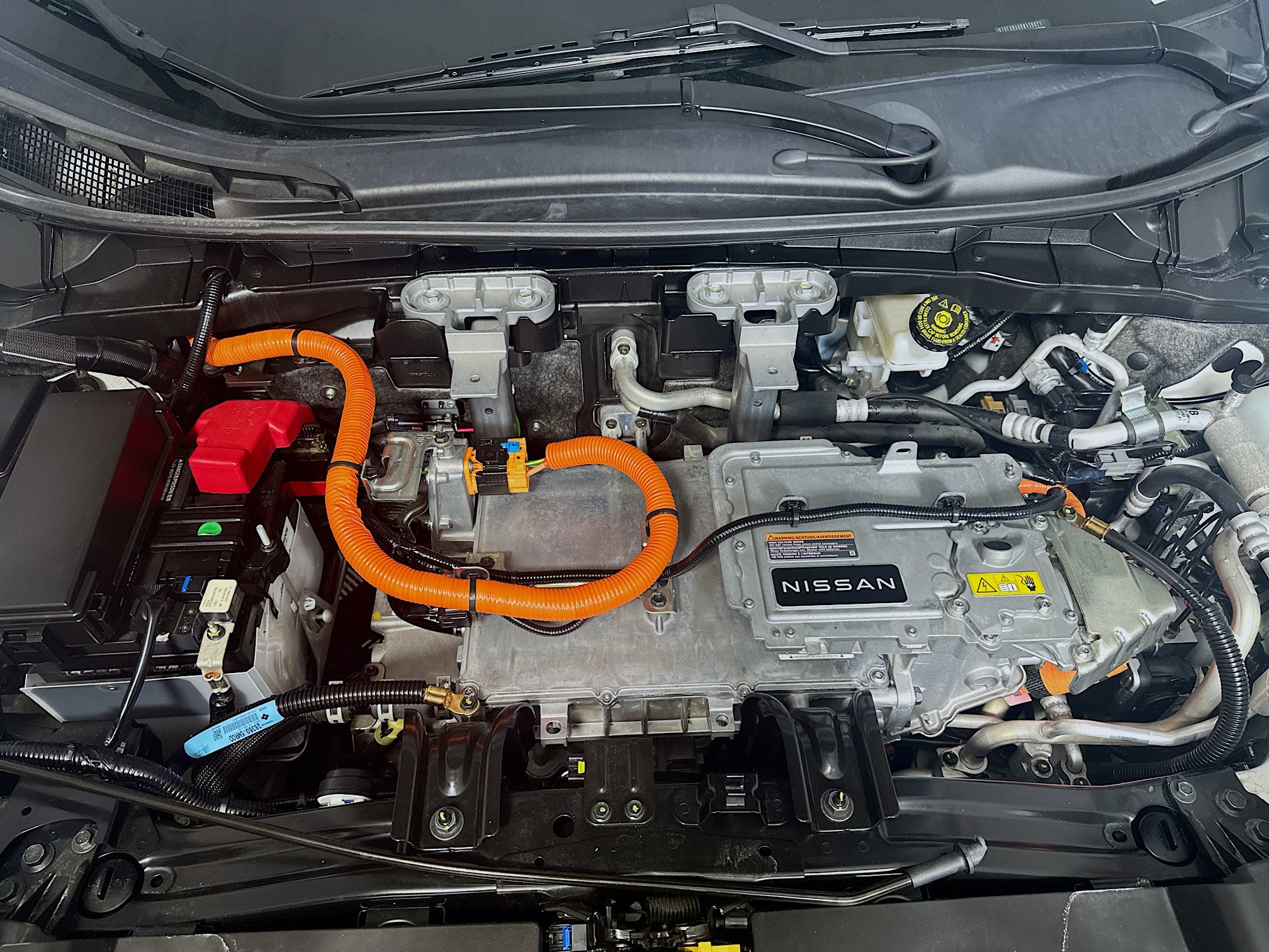 Used 2024 Nissan Ariya FWD image 36