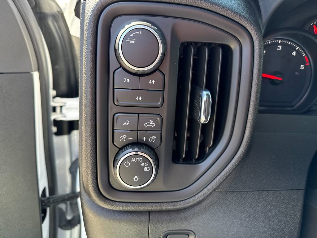 Certified 2024 Chevrolet Silverado 2500 Custom w/ Custom Value Package AWD/4WD image 22