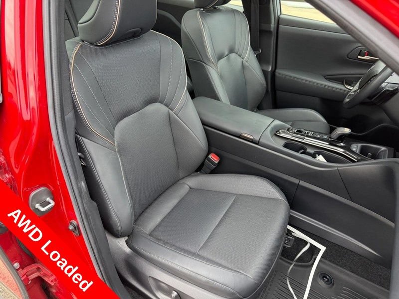 Used 2024 Toyota Crown Platinum AWD/4WD image 11