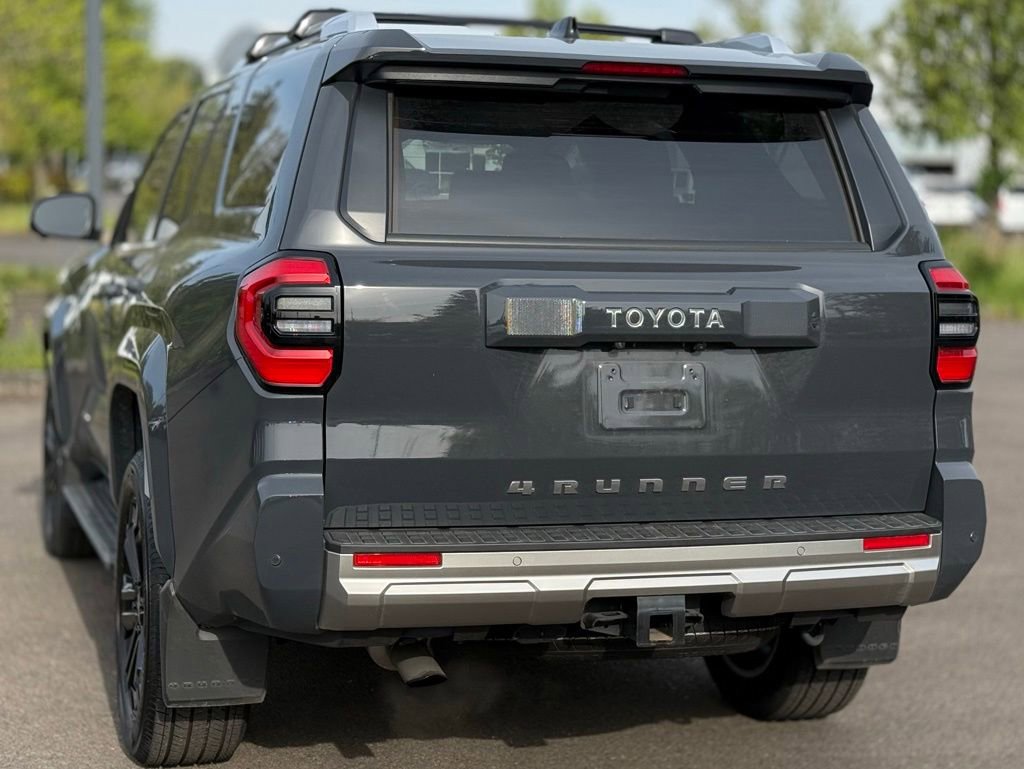 Used 2025 Toyota 4Runner Limited w/ Tow Technology Package AWD/4WD image 3