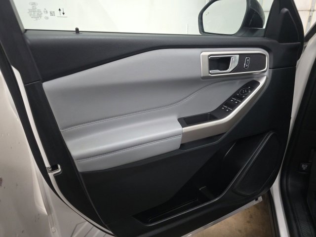 Used 2023 Ford Explorer XLT w/ Equipment Group 202A image 19
