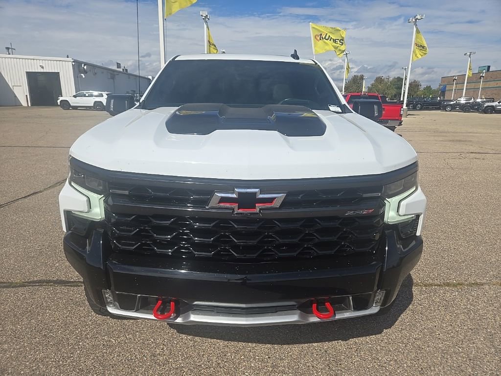 Used 2023 Chevrolet Silverado 1500 ZR2 w/ Technology Package image 4