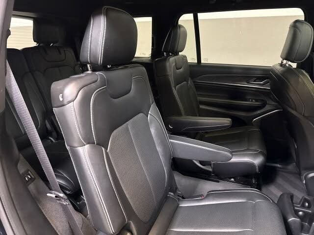 Used 2023 Jeep Grand Cherokee L Overland AWD/4WD image 64