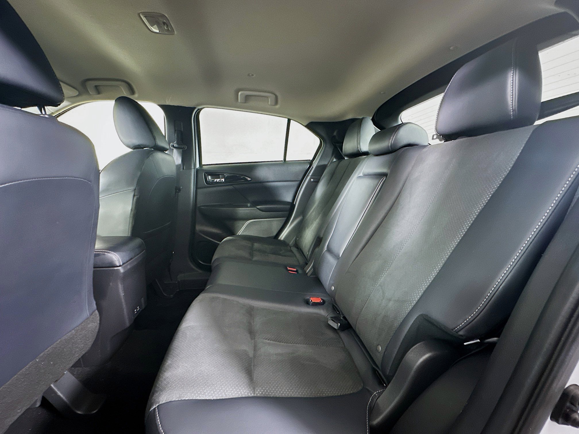 Used 2024 Mitsubishi Eclipse Cross SE image 26