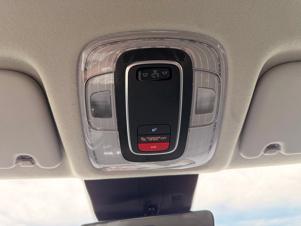 Used 2025 Hyundai Kona SEL AWD/4WD image 27