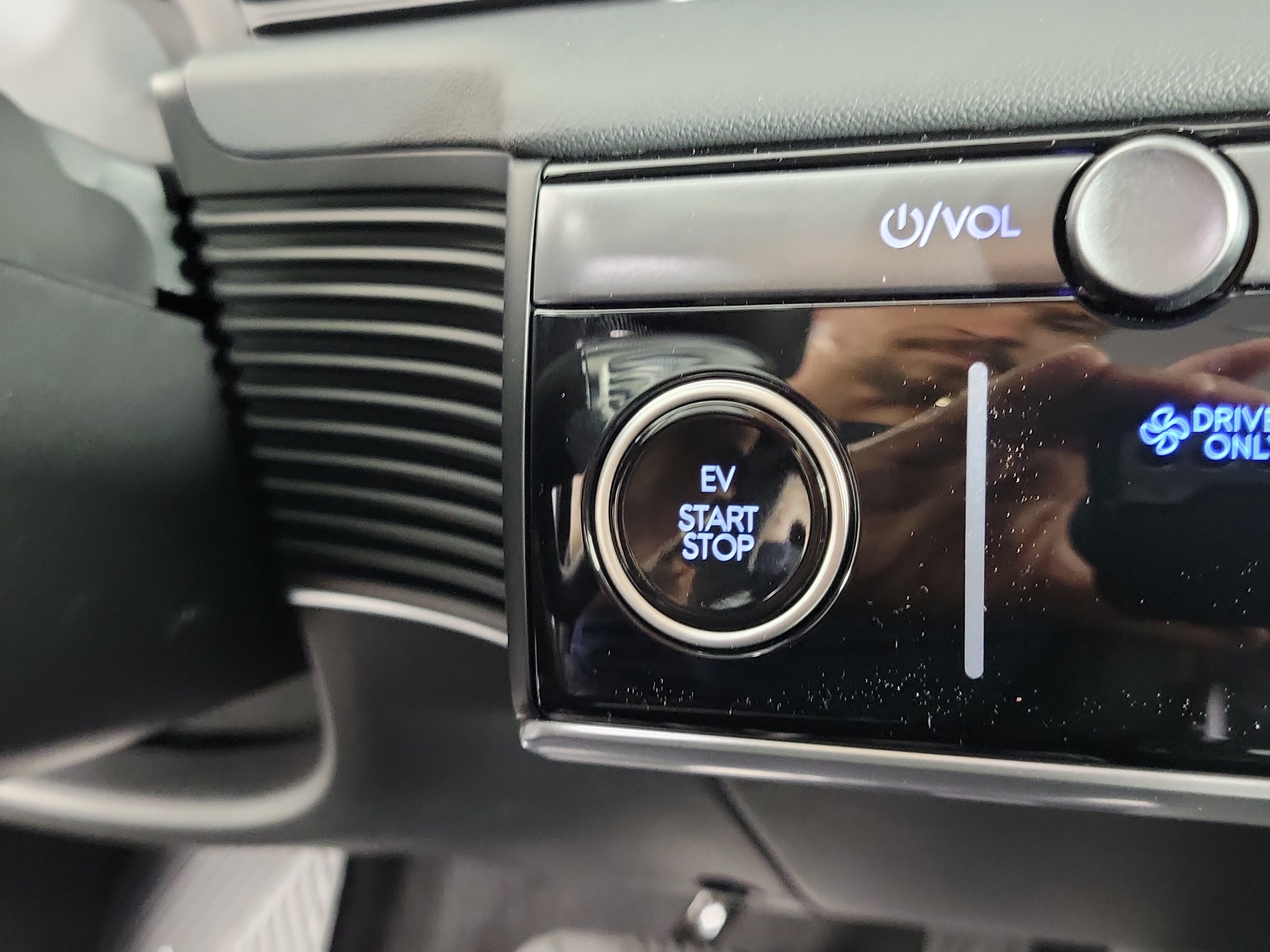 New 2026 Hyundai Ioniq 5 SEL AWD/4WD image 17