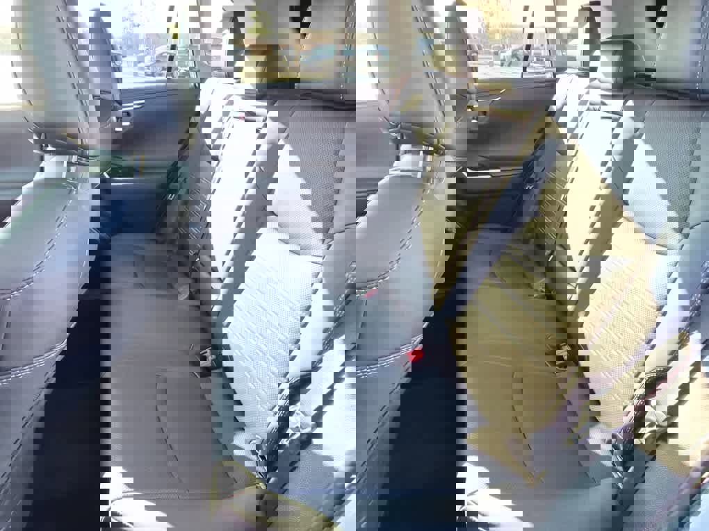 Used 2021 Toyota RAV4 Limited image 7