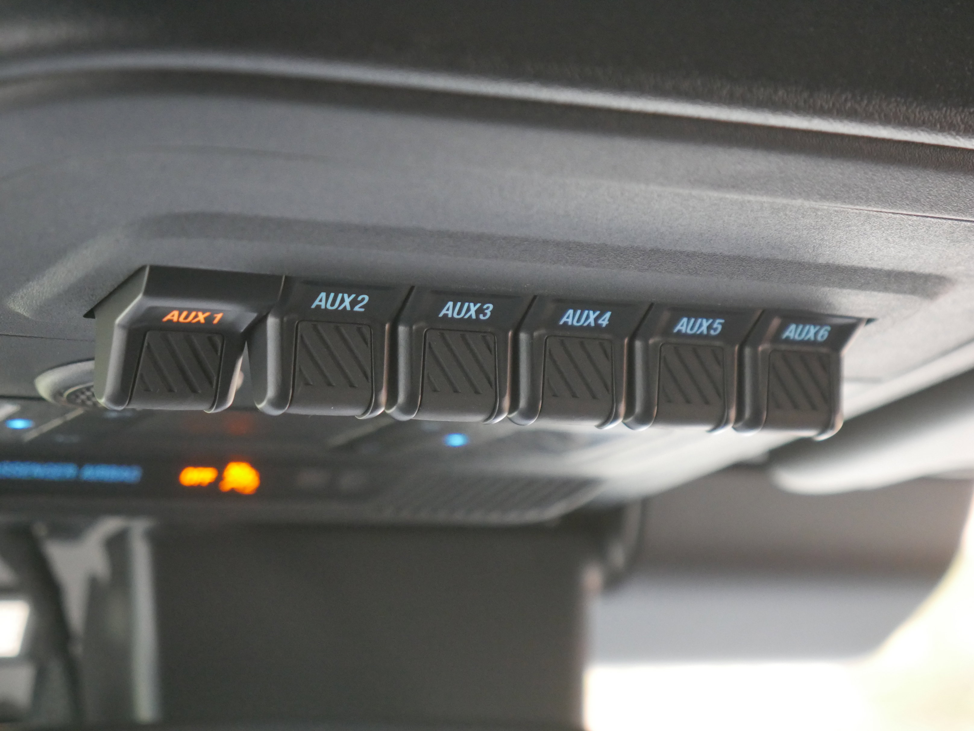 New 2025 Ford Bronco Raptor w/ Interior Carbon Fiber Pack image 10