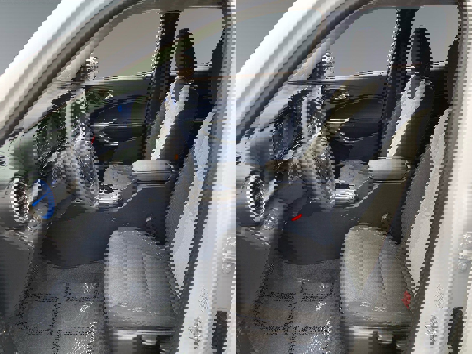 Used 2025 Chevrolet Trax LS image 9