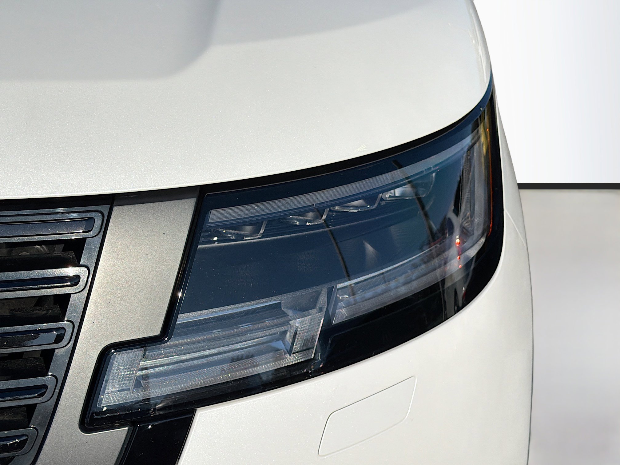 Used 2023 Land Rover Range Rover SV image 44