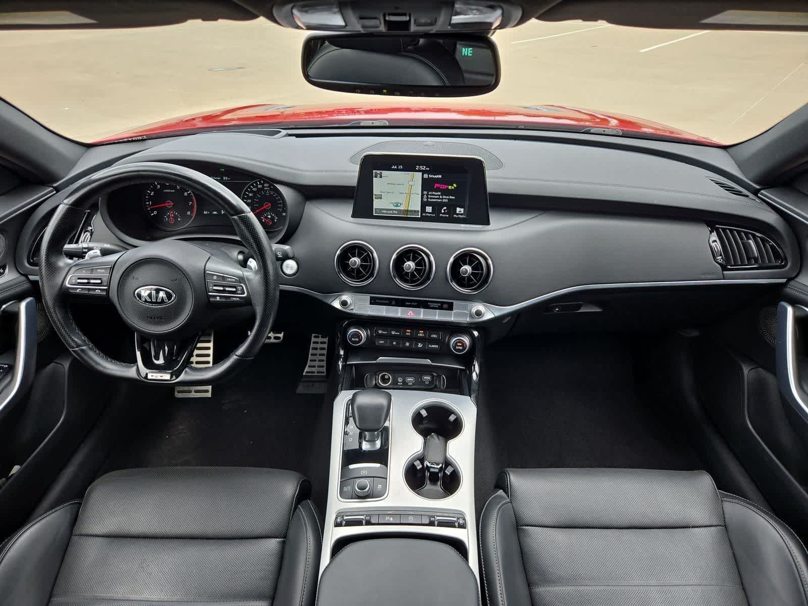 Used 2018 Kia Stinger GT2 RWD image 13