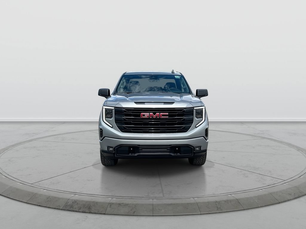 Used 2025 GMC Sierra 1500 Elevation AWD/4WD image 3