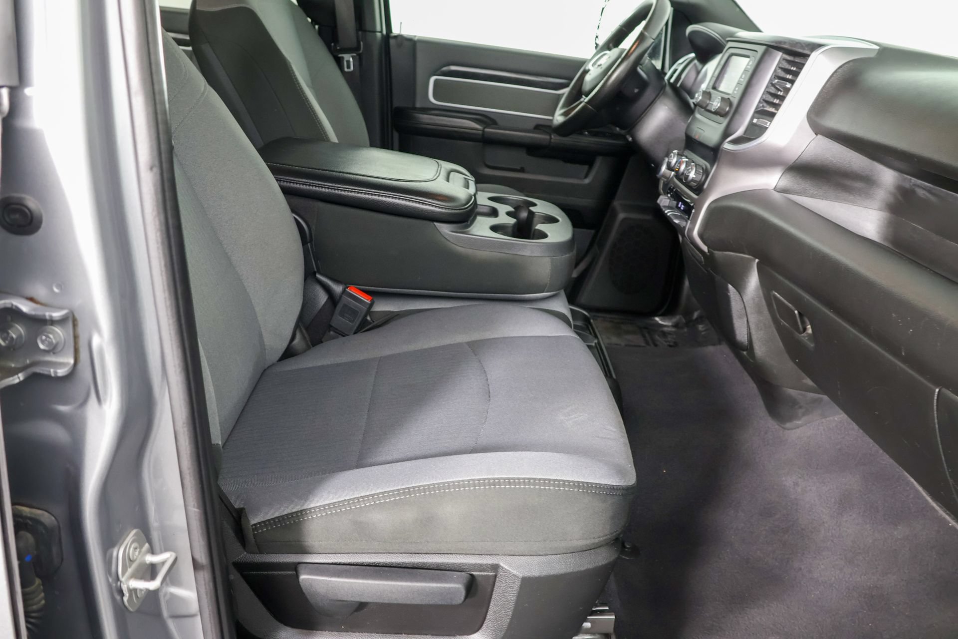 Used 2021 RAM 2500 Big Horn AWD/4WD image 33