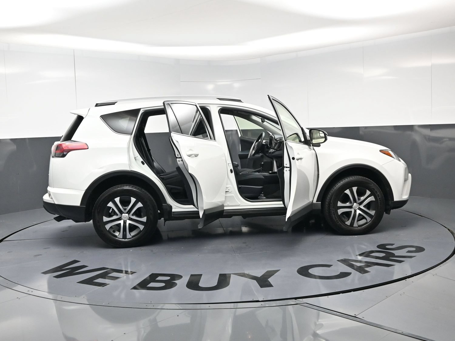 Used 2016 Toyota RAV4 LE AWD/4WD image 24