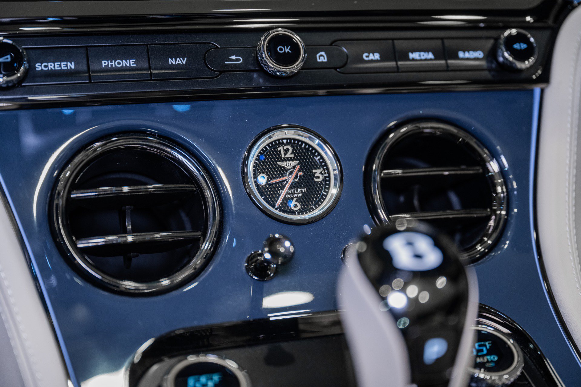 New 2026 Bentley Continental GTC AWD/4WD image 36