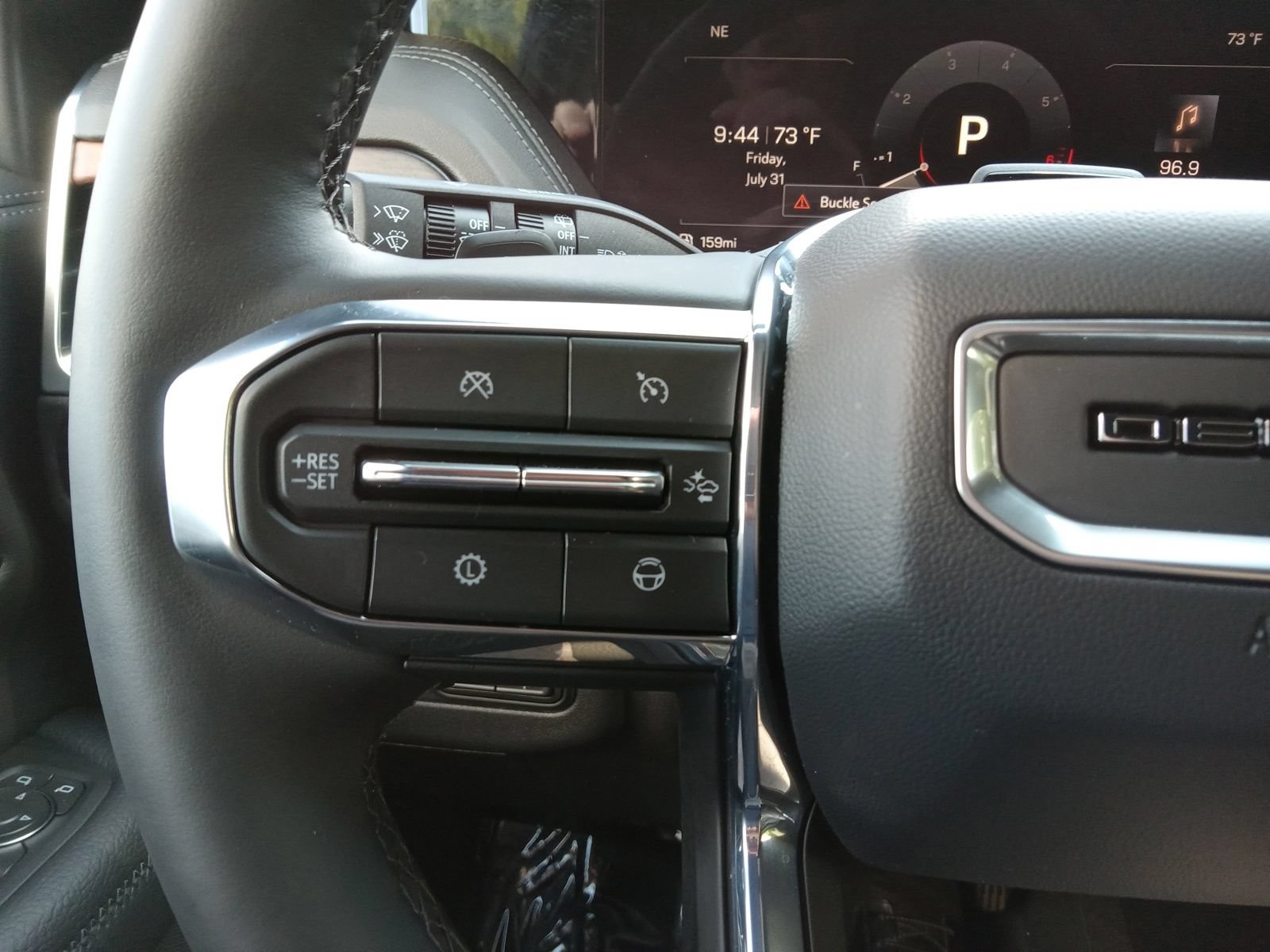 Used 2026 GMC Yukon Denali w/ Advanced Technology Package AWD/4WD image 22