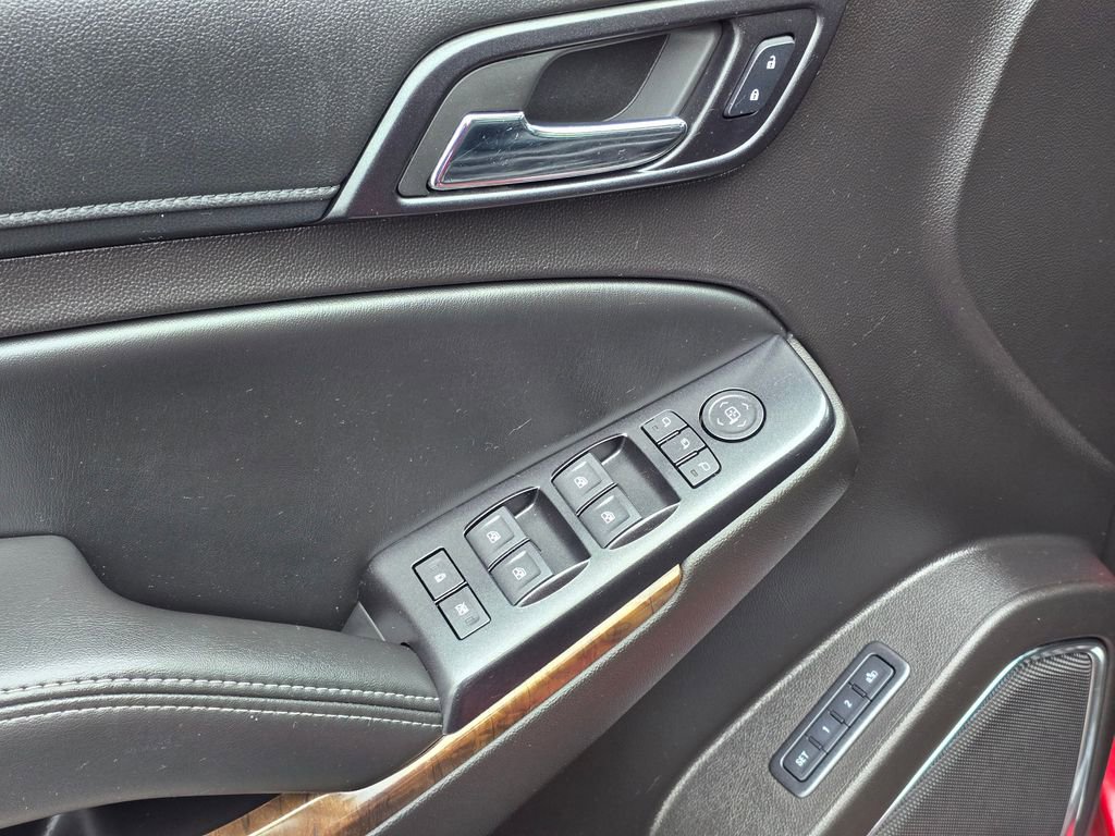 Used 2015 Chevrolet Suburban LT AWD/4WD image 26
