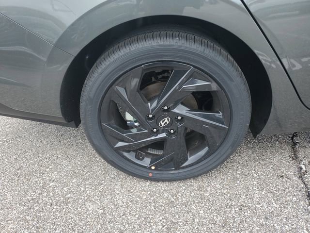 New 2026 Hyundai Elantra Sport image 5