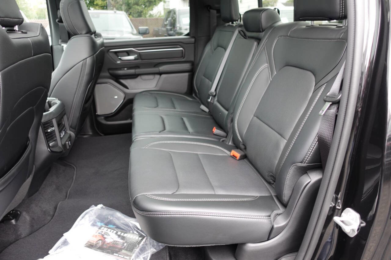Used 2025 RAM 1500 Sport w/ Sport Level 1 Equipment Group AWD/4WD image 31