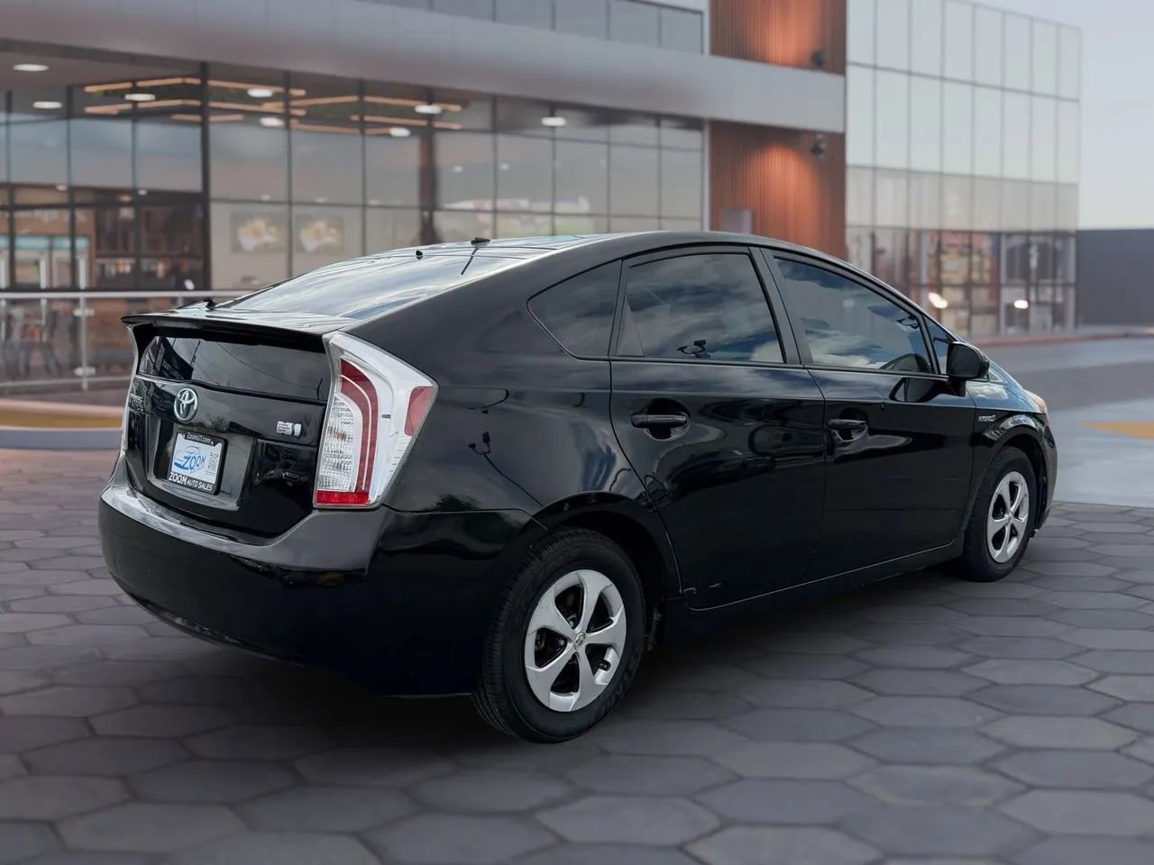 Used 2014 Toyota Prius Two image 10