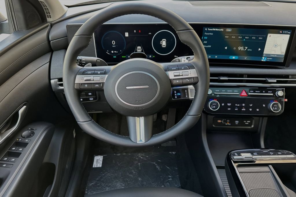 Used 2025 Hyundai Tucson SEL image 12