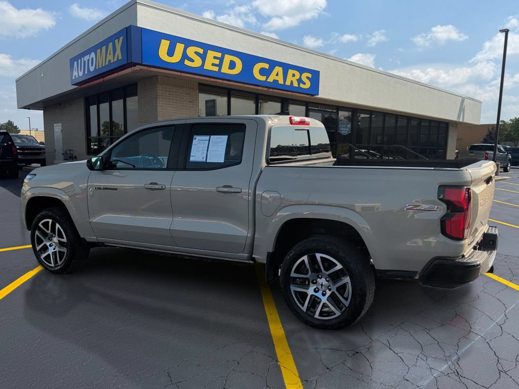 Used 2023 Chevrolet Colorado Z71 w/ Z71 Convenience Package 2 AWD/4WD image 7