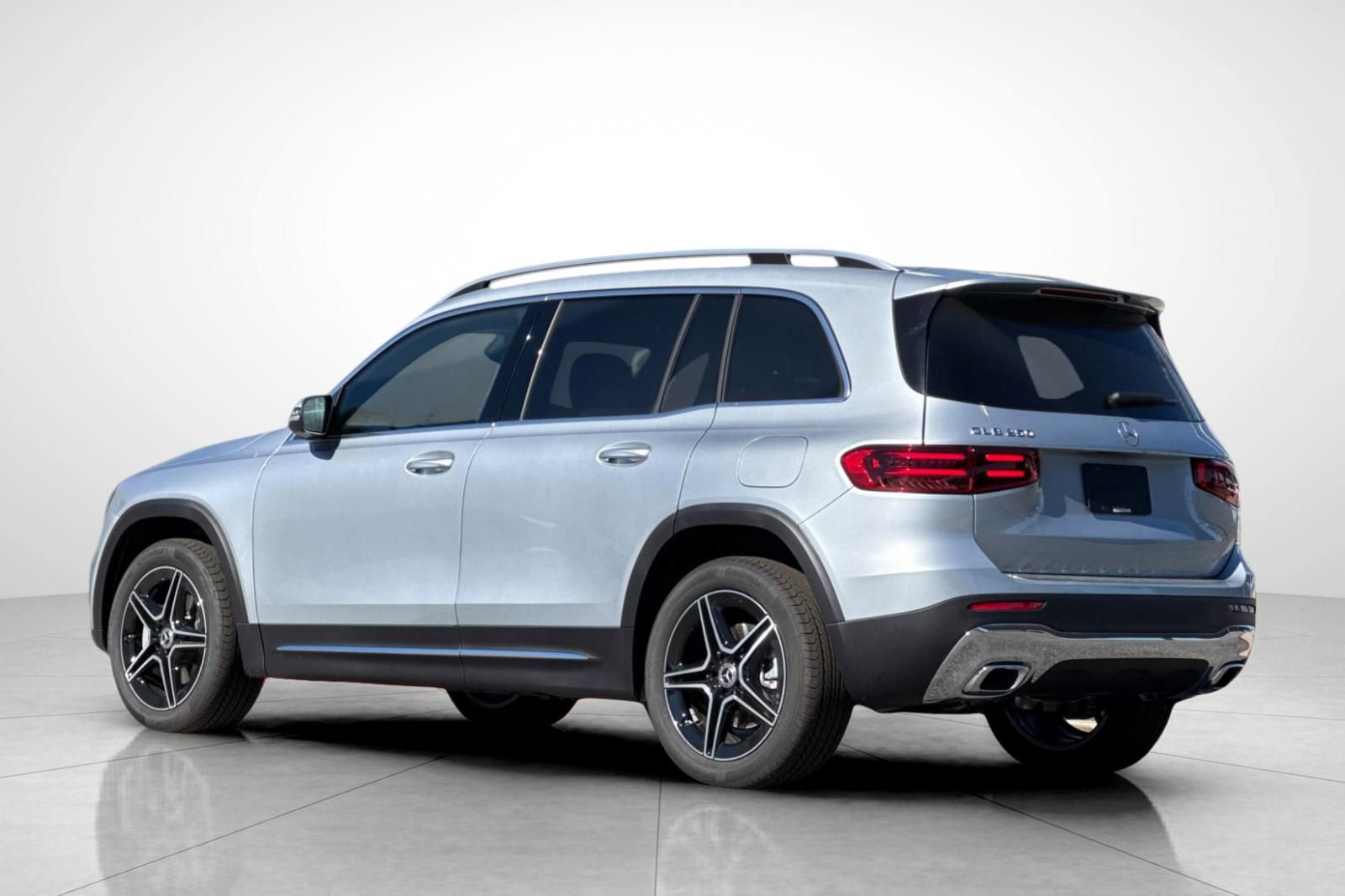 New 2026 Mercedes-Benz GLB 250 image 13