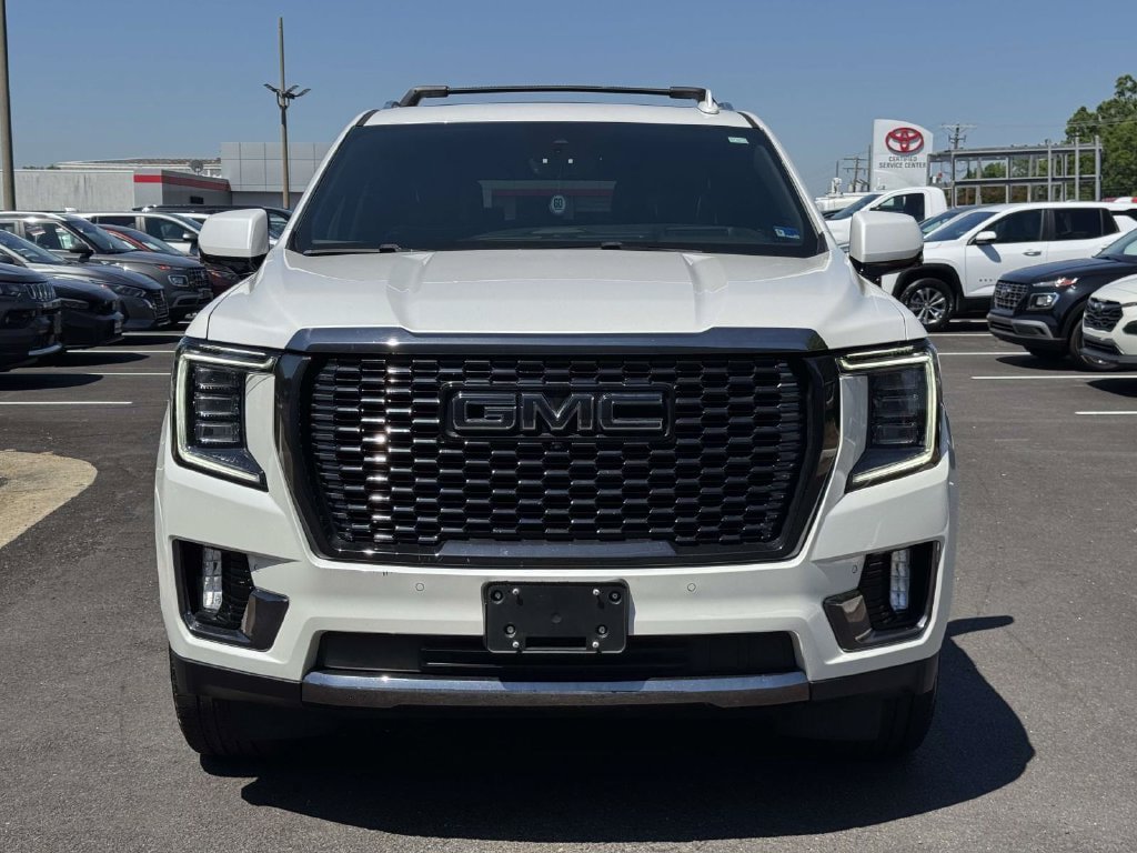 Used 2023 GMC Yukon XL Denali Ultimate AWD/4WD image 27
