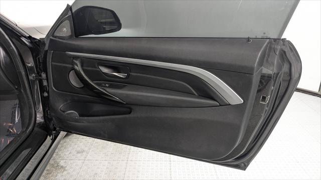 Used 2019 BMW 430i Coupe w/ M Sport Package RWD image 18