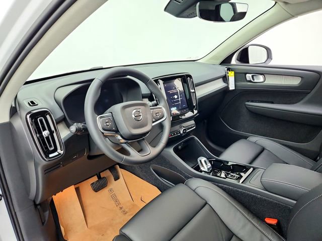 New 2026 Volvo XC40 B5 Plus w/ Protection Package Premier image 16