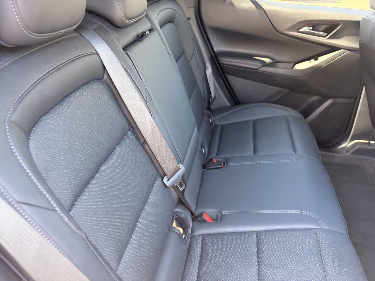 Used 2025 Chevrolet Equinox LT w/ Convenience Package II AWD/4WD image 13