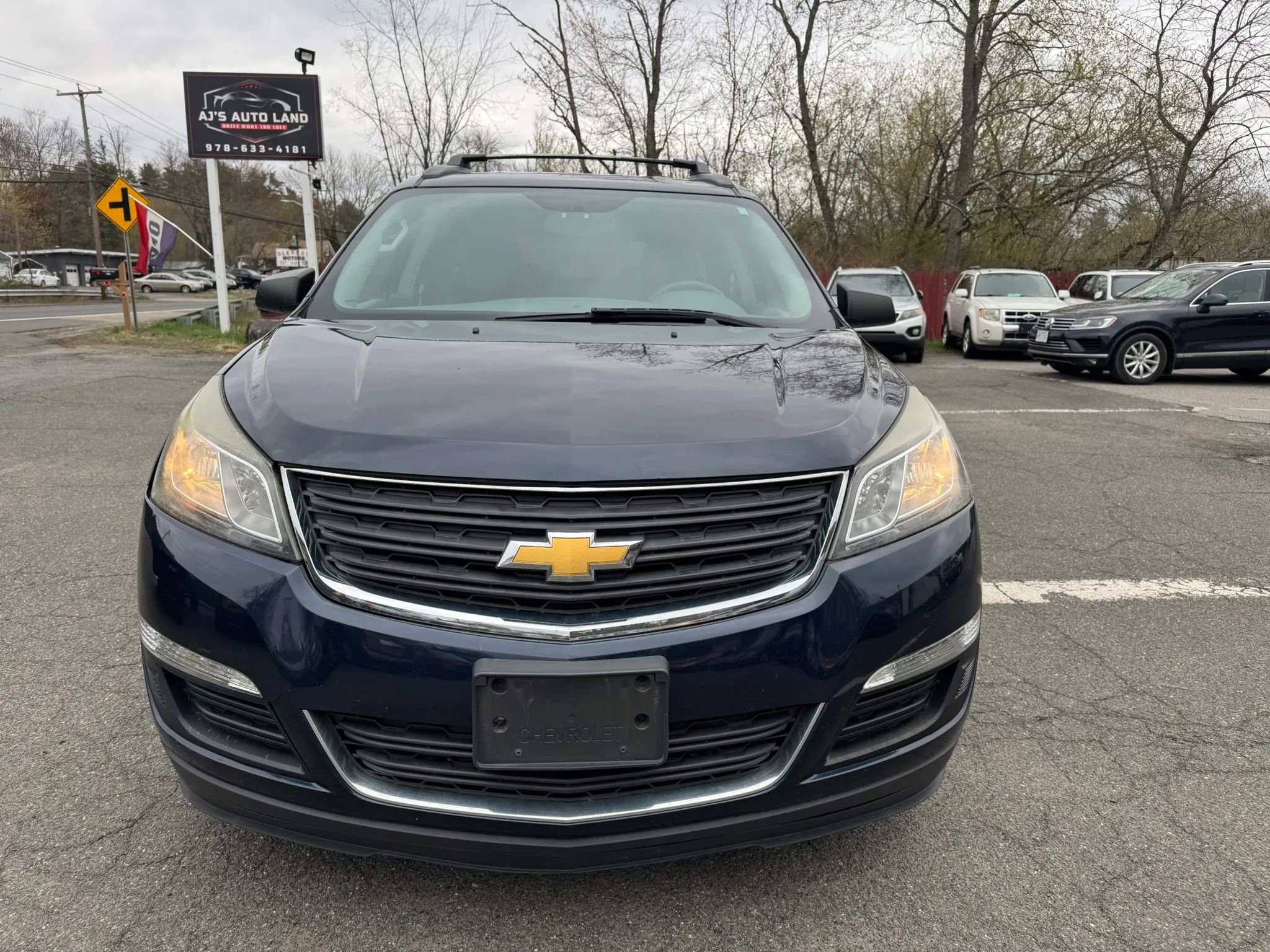 Used 2015 Chevrolet Traverse LS AWD/4WD image 8