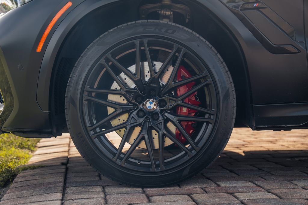 Used 2022 BMW X6 M w/ Competition Package image 15