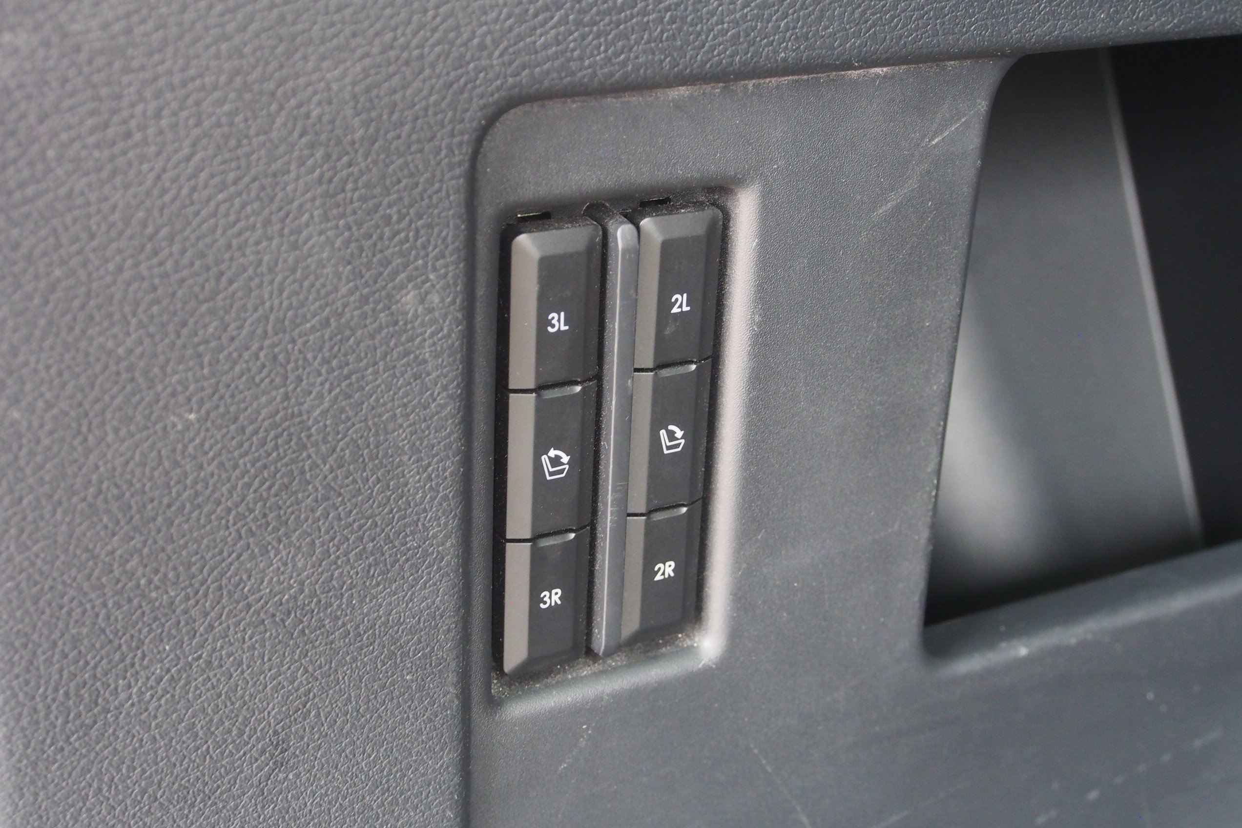 Used 2024 Lincoln Navigator Premiere image 19