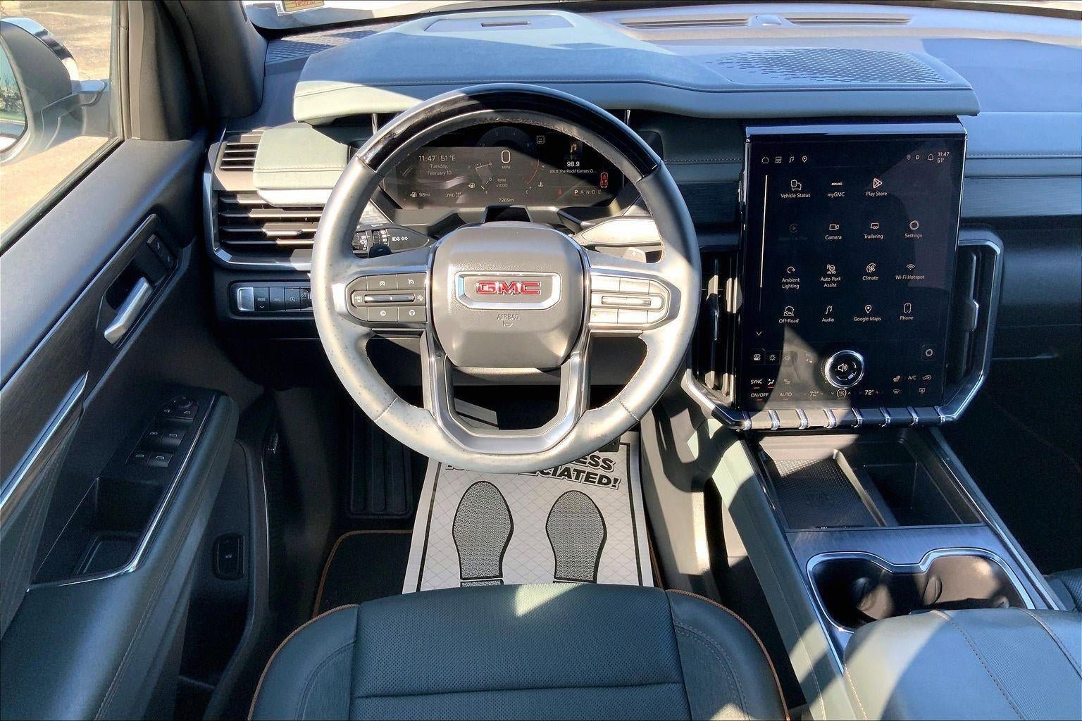 Used 2026 GMC Acadia AT4 w/ Super Cruise Package image 5