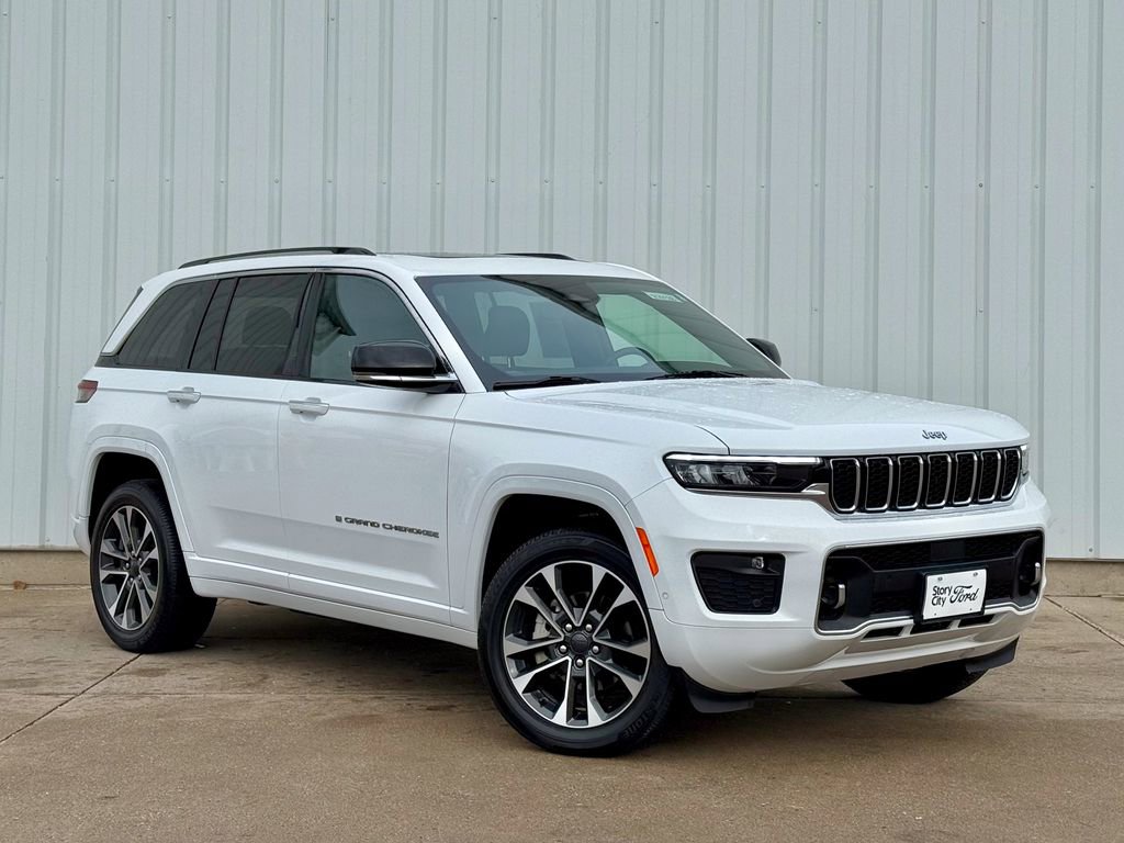 Used 2023 Jeep Grand Cherokee Overland w/ Luxury Tech Group IV image 7