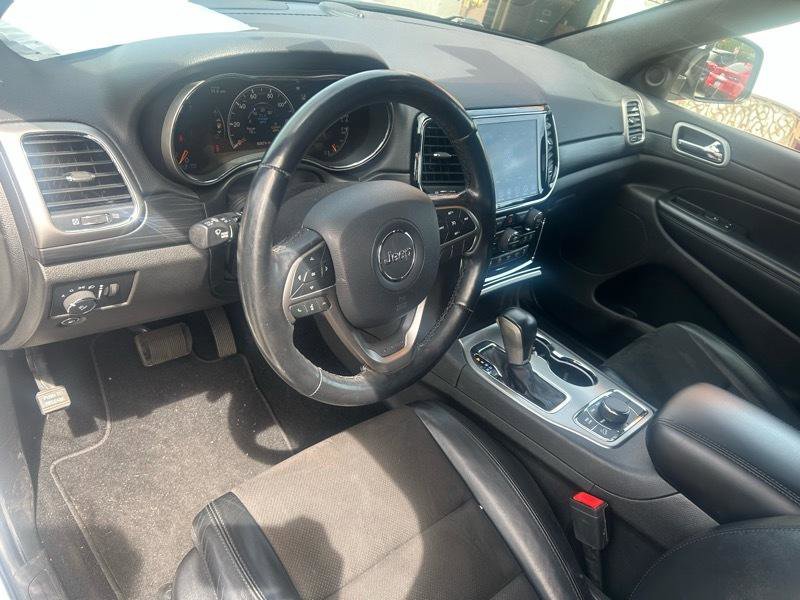 Used 2020 Jeep Grand Cherokee Laredo w/ Quick Order Package 2BN North AWD/4WD image 8