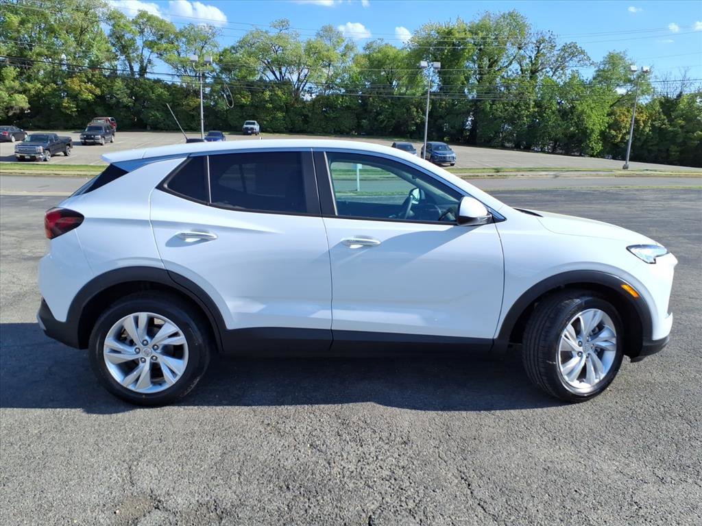 New 2026 Buick Encore GX Preferred w/ Comfort Package FWD image 3