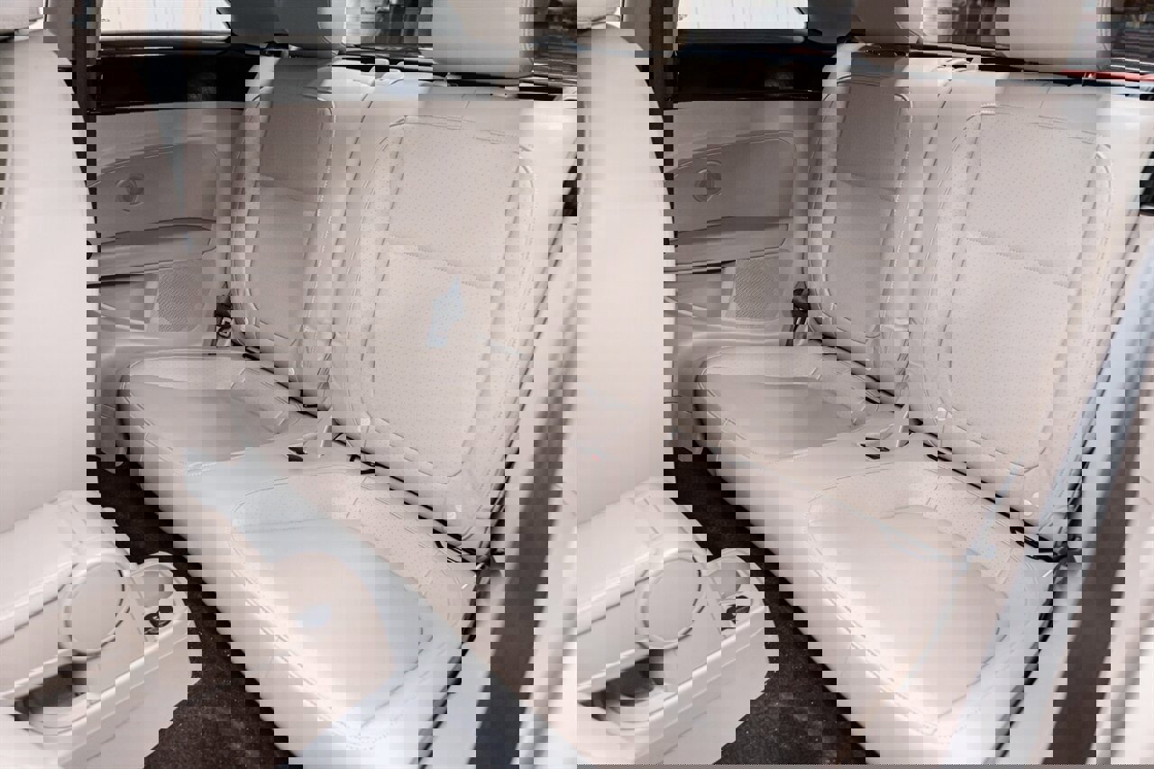 Used 2018 Volkswagen Beetle 2.0T SE image 11