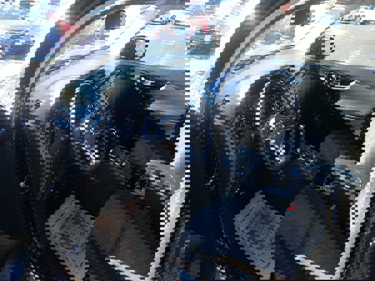 Used 2019 Nissan Rogue Sport SV w/ All-Weather Package image 9