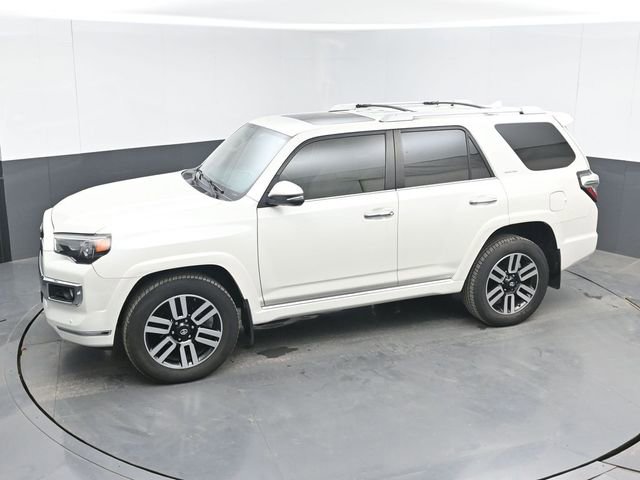 Used 2018 Toyota 4Runner Limited AWD/4WD image 36