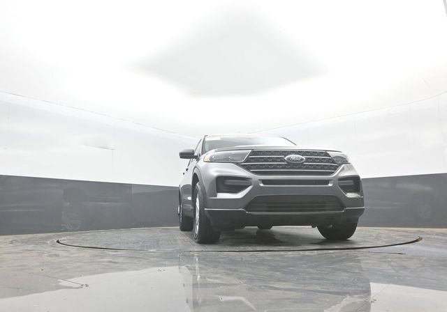 Certified 2022 Ford Explorer XLT w/ Class IV Trailer Tow Package AWD/4WD image 23
