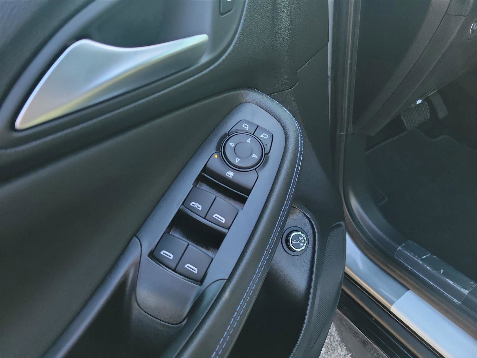 New 2026 Buick Encore GX Sport Touring AWD/4WD image 26