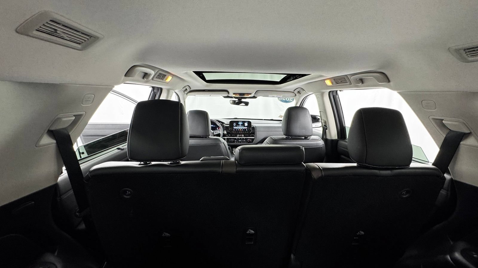 Certified 2025 Nissan Pathfinder Platinum AWD/4WD image 21