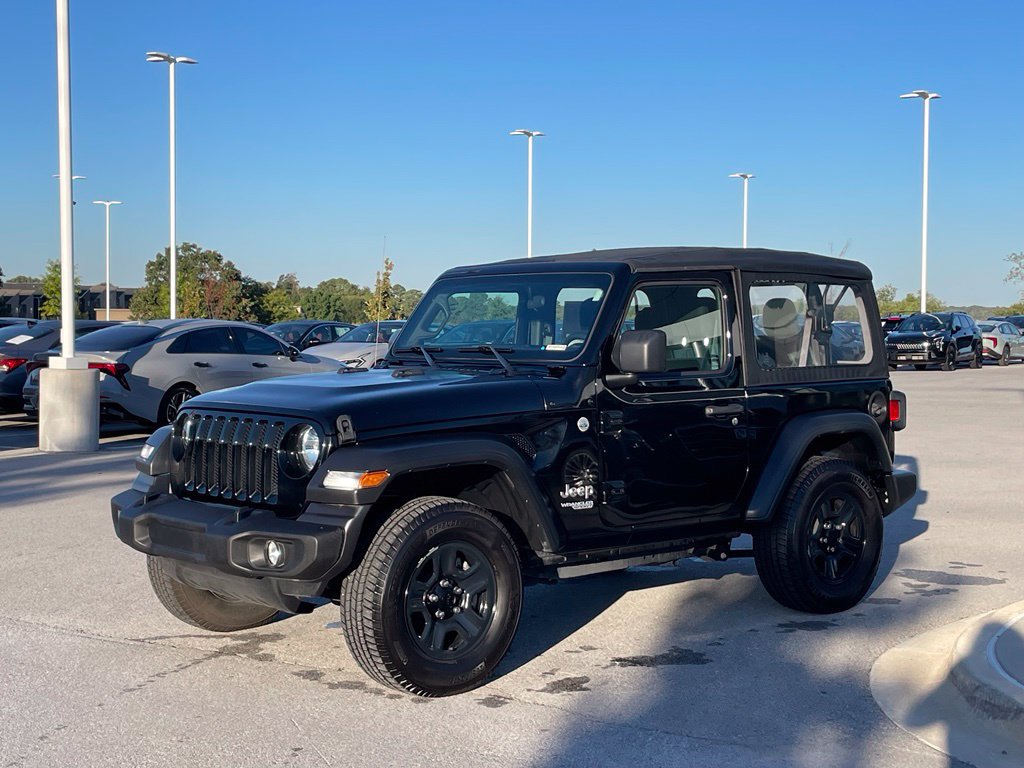 Used 2019 Jeep Wrangler Sport AWD/4WD image 4