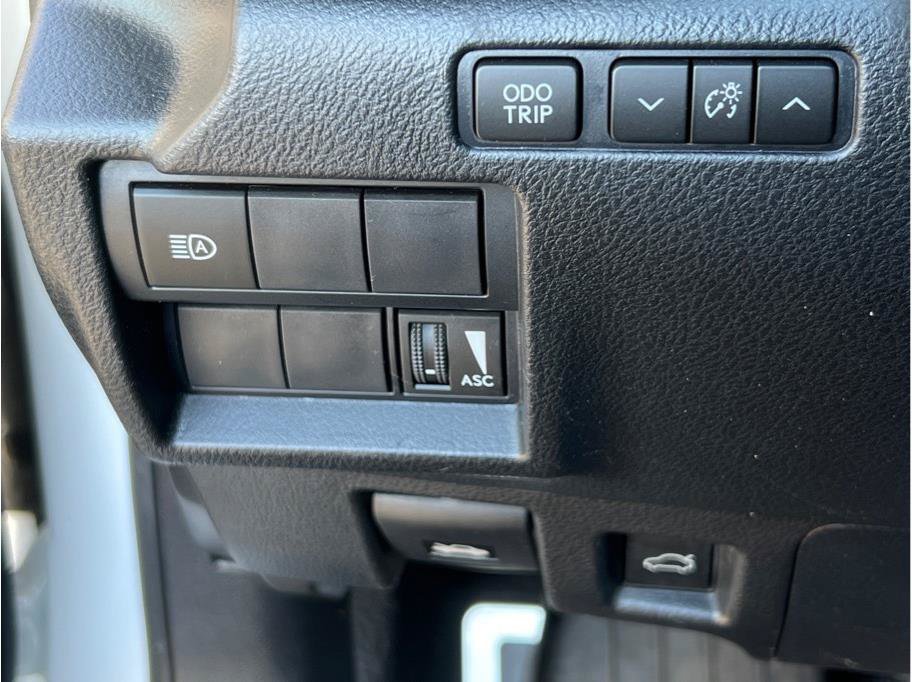 Used 2023 Lexus IS 350 F Sport RWD image 17